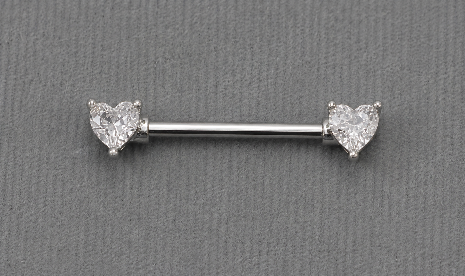 Piercing téton petit cœur