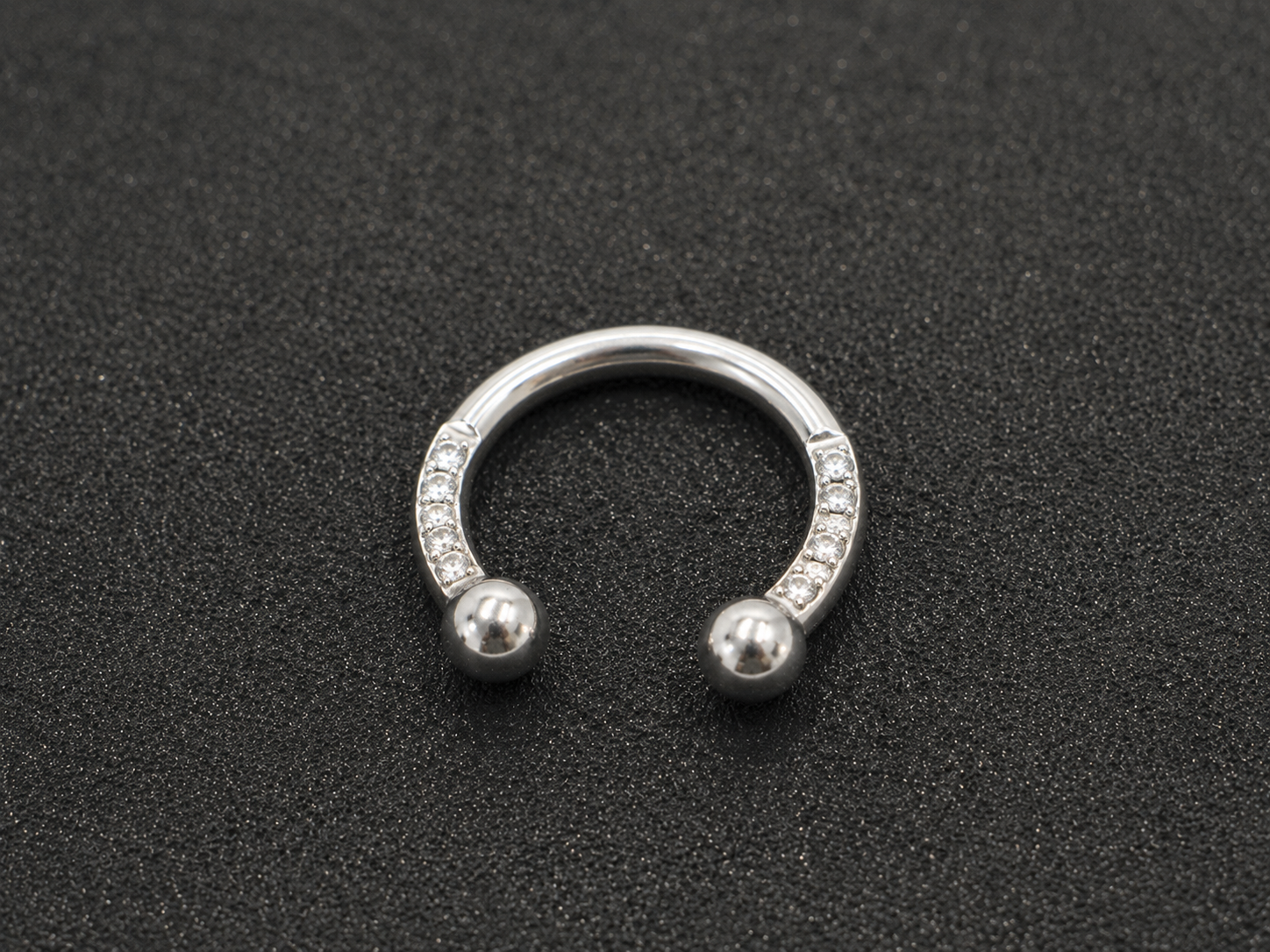 Piercing fer à cheval