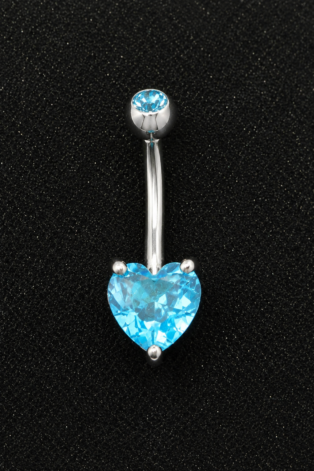 Piercing nombril cœur