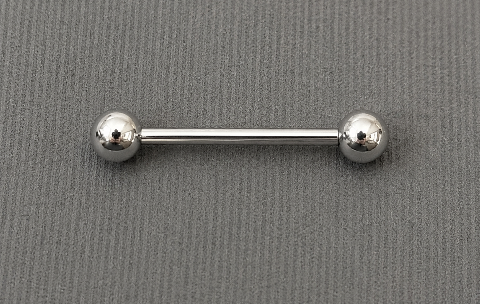 Piercing téton médical